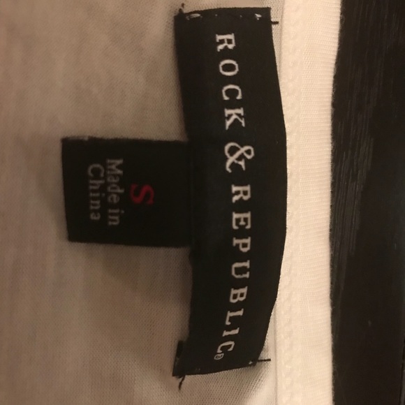Like new rock and republic shirt - Picture 4 of 4